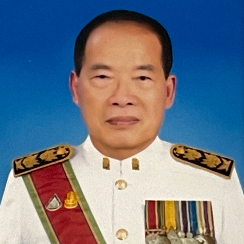 นายวรศักดิ์ วัชรกำธร